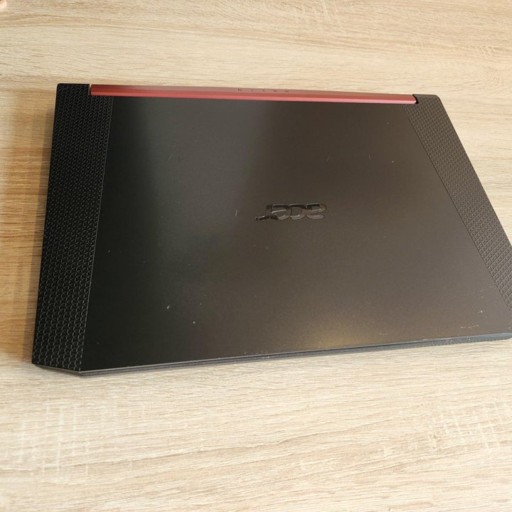 Acer Nitro, core i5 (9 gen), 16gb, 512SSD, GTX1650