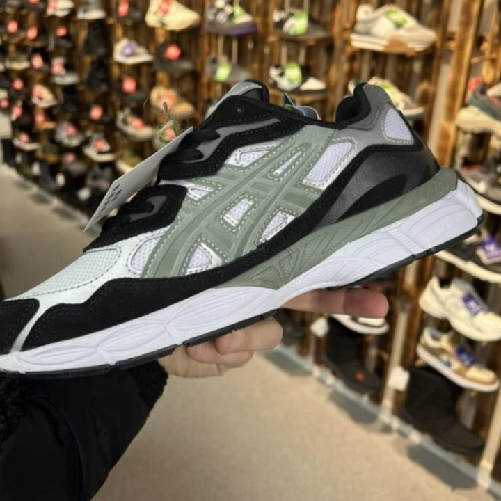 Кроссовки Asics Gel Kahana 8