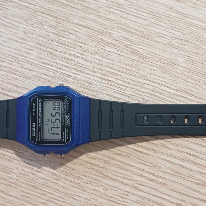 Часы Casio