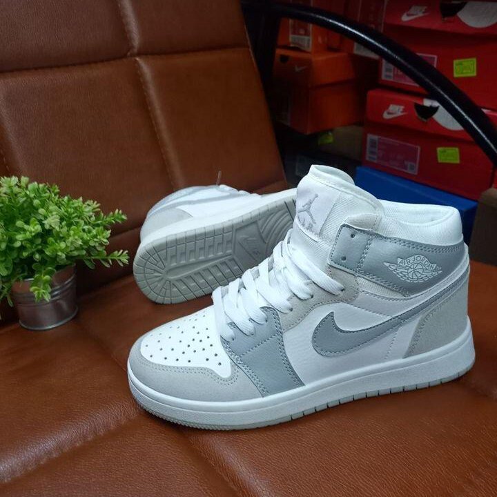 Кроссовки Nike air Jordan (весна)