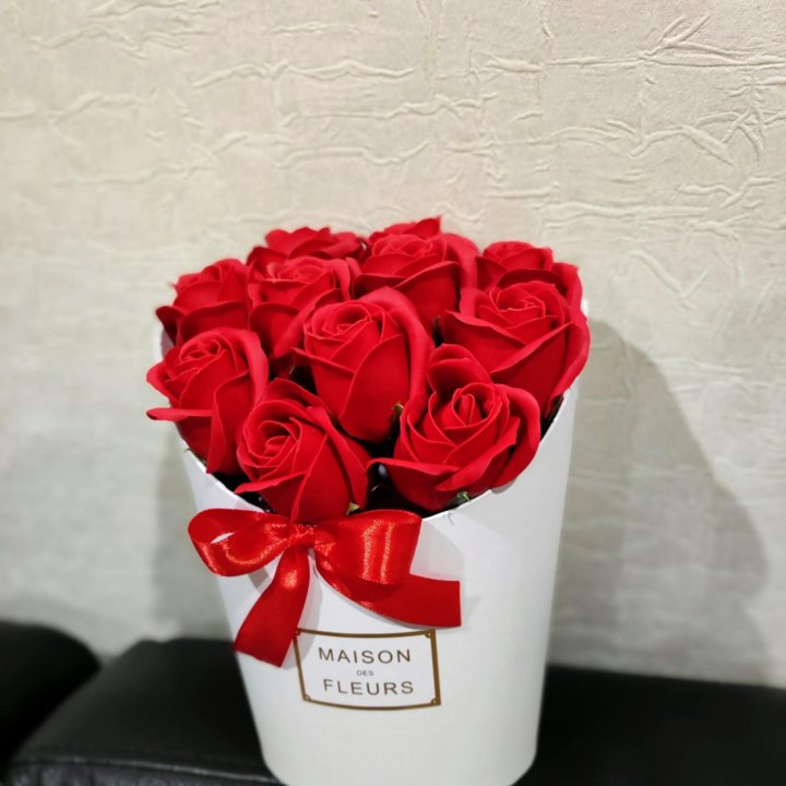 Букет алых роз,8марта мыльные цветы, подарок маме