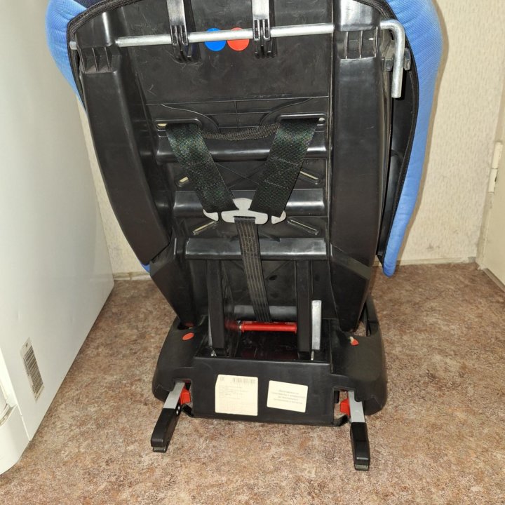 Детское авто кресло с ISOFIX.