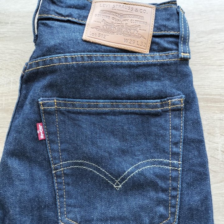 Джинсы Levi's оргинал