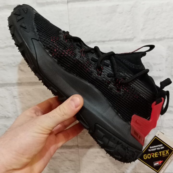 Кроссовки Nike ACG