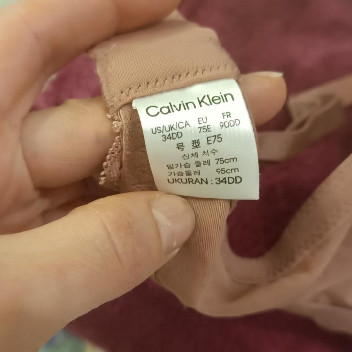 Бюстгальтер Calvin Klein