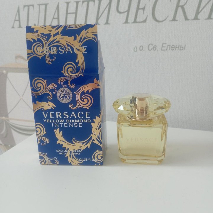 Versace yellow diamond intense