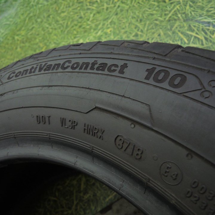 215/60R17 Continental Contivancoc100
