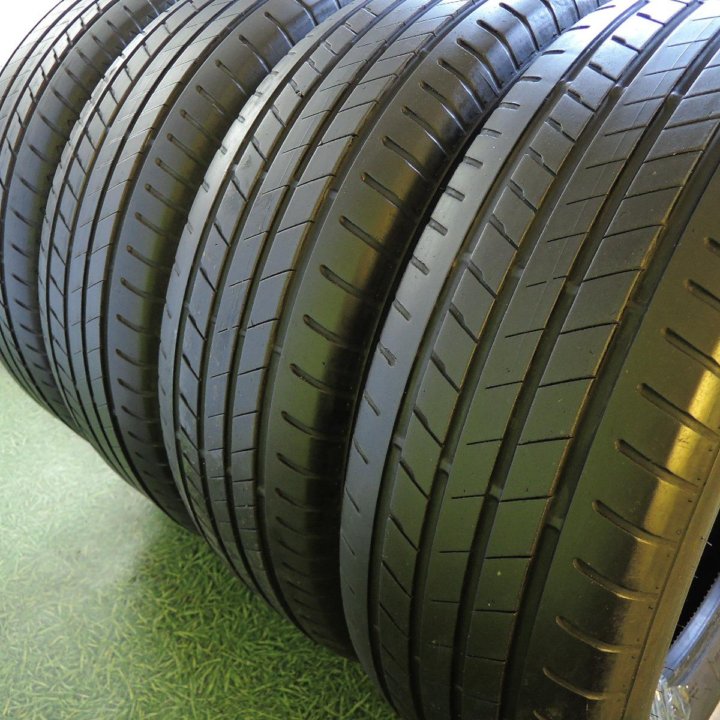 225/60R18 Bridgestone Alenza 001 Rf