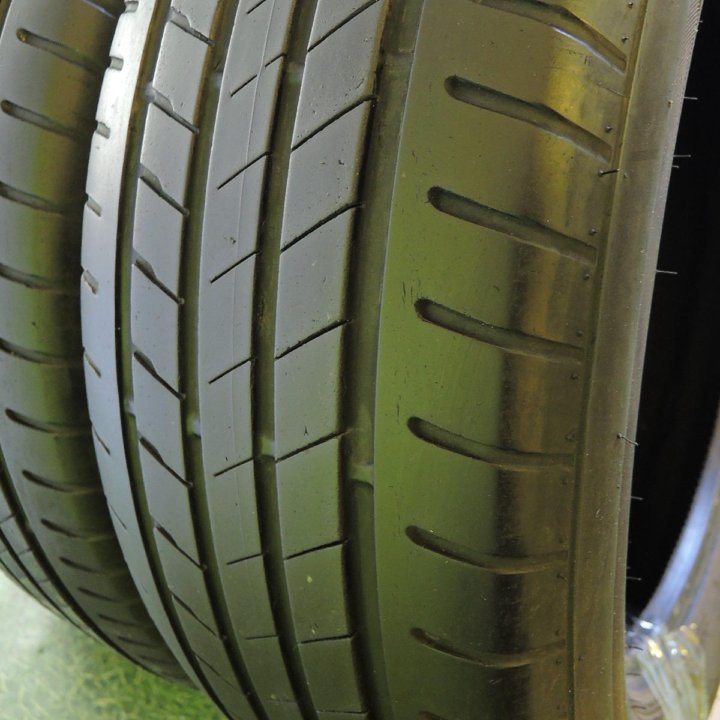 225/60R18 Bridgestone Alenza 001 Rf