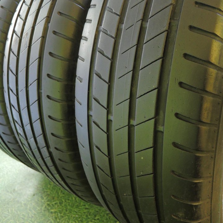 225/60R18 Bridgestone Alenza 001 Rf