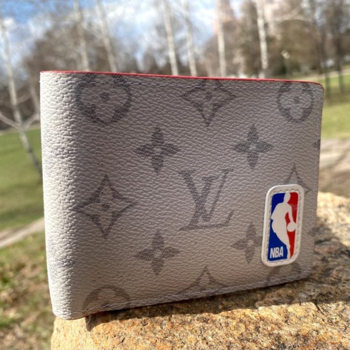 Louis Vuitton NBA кошелек