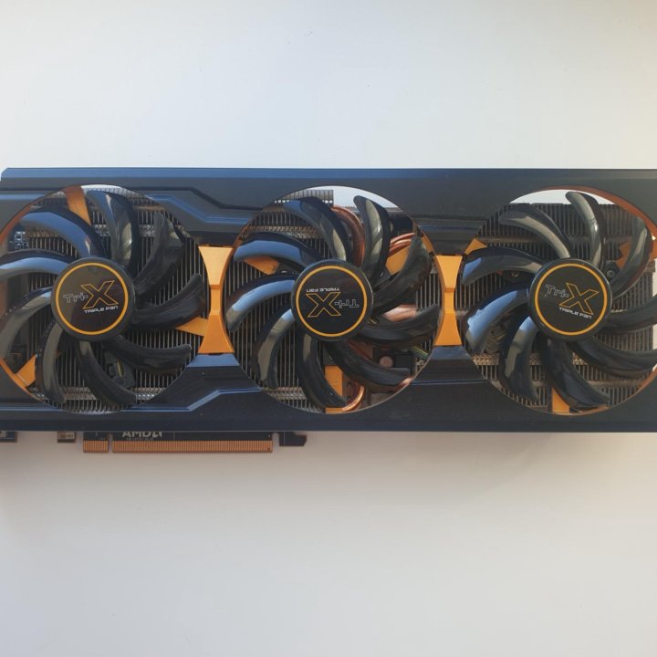 Видеокарта AMD r9 290 Sapphire Tri-x 4gb