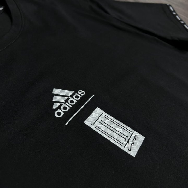 Футболка adidas