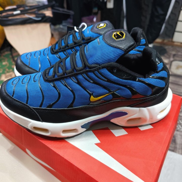 кроссовки nike air tn plus