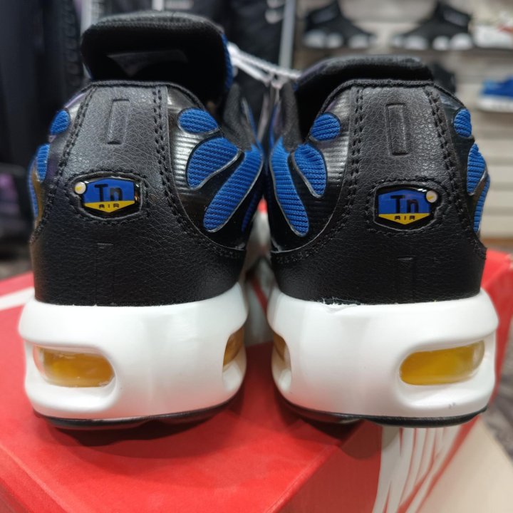 кроссовки nike air tn plus