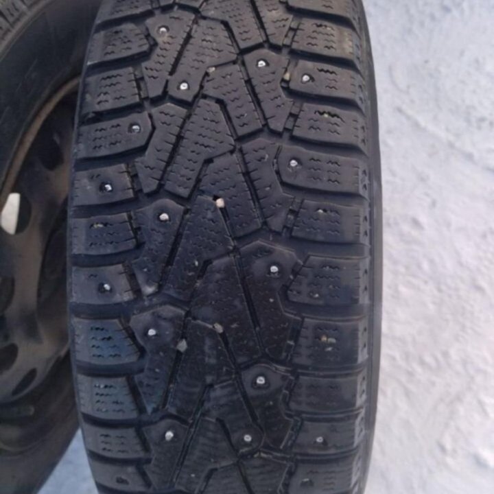 Резина зимняя Pirelli r 15 185/85