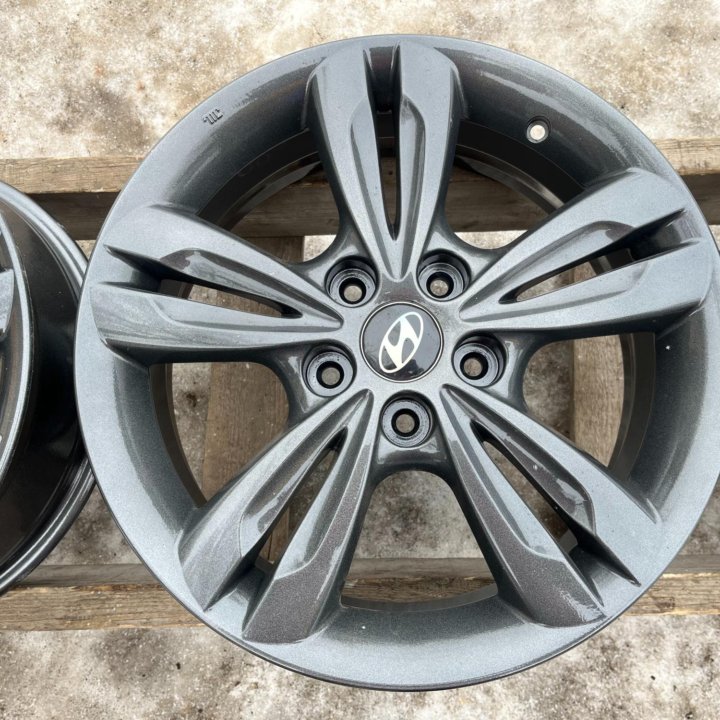 Оригинал Литые Диски R17 Hyundai 5x114.3 D67.1