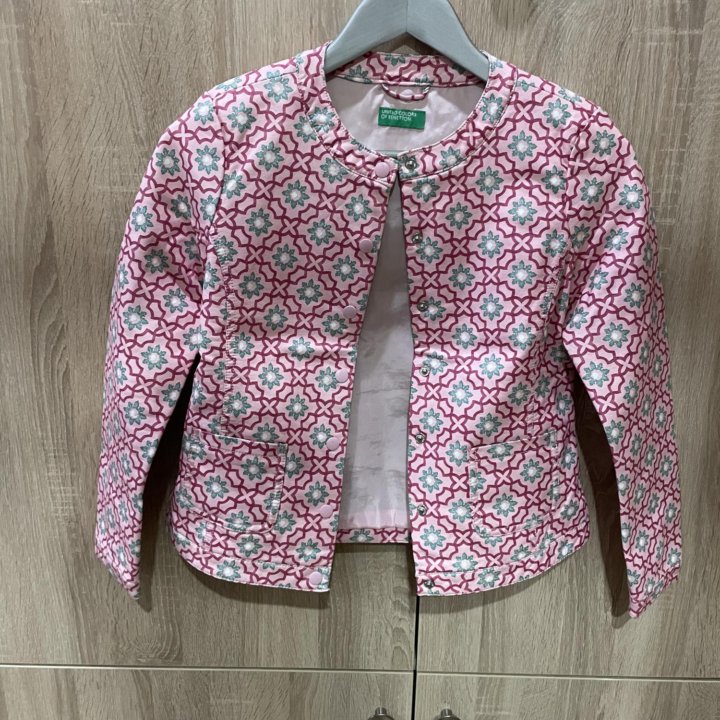 Куртка для девочки Benetton