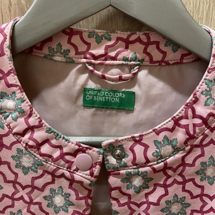 Куртка для девочки Benetton