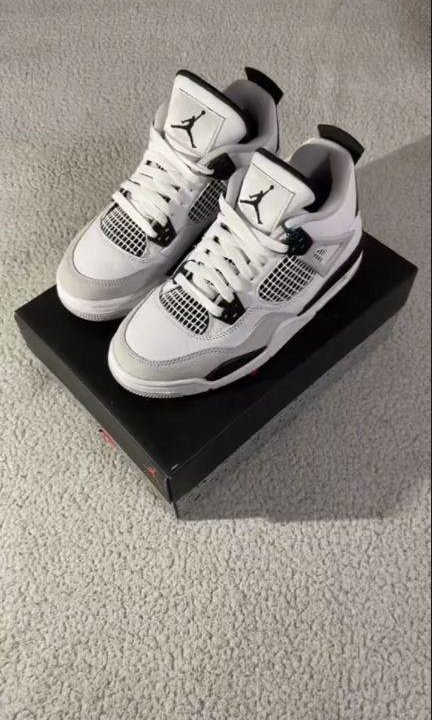 Кроссовки Jordan 4 white black