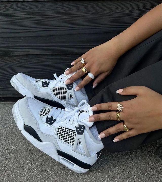 Кроссовки Jordan 4 white black