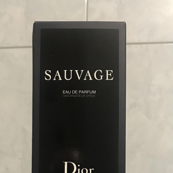 Sauvage. Eau de parfum. Christian Dior.