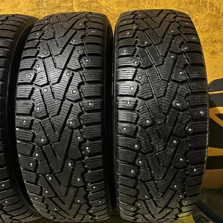 Зимние шины Pirelli Ice Zero R17 Все шипы