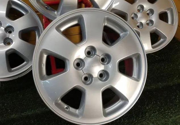 Диски Subaru R15 J6 5*100 ET48 DIA57.1