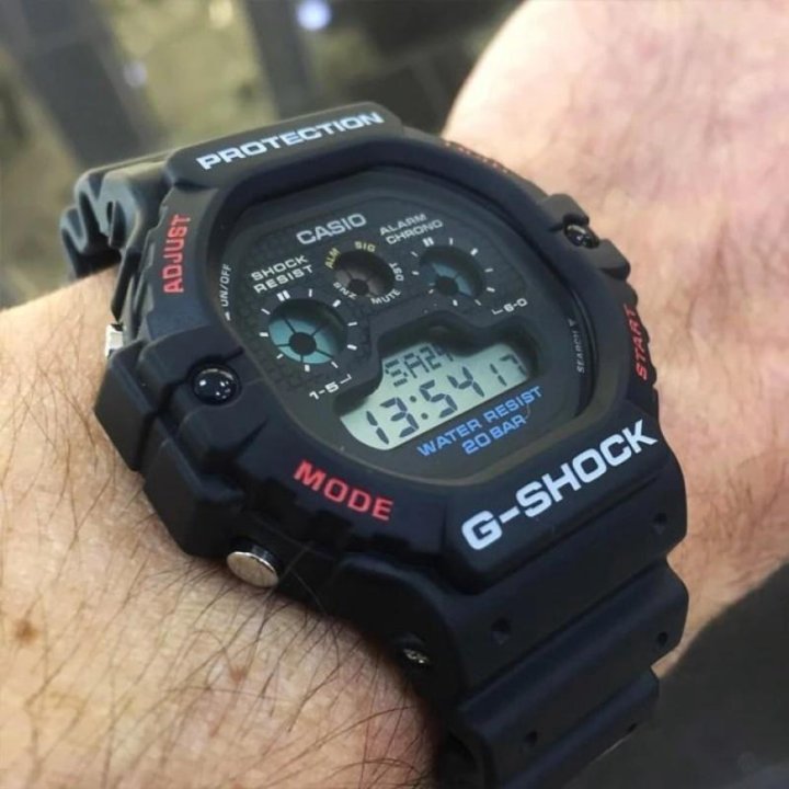 Наручные часы CASIO DW-5900-1E