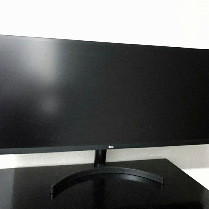 Монитор LG UltraWide 34