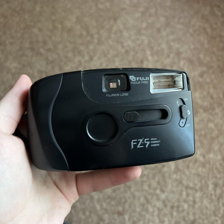 Плёночный фотоаппарат FUJI FZ-5