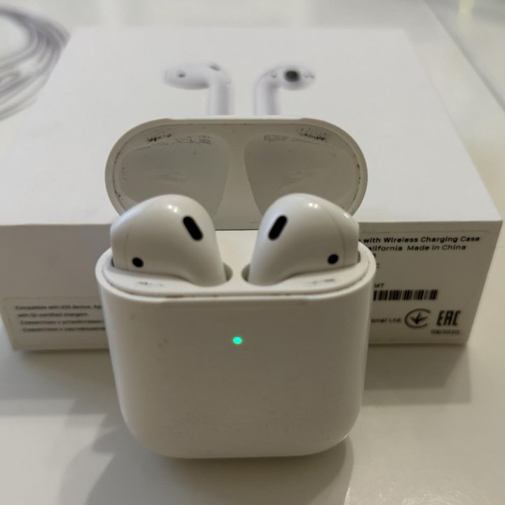 Наушники Apple AirPods