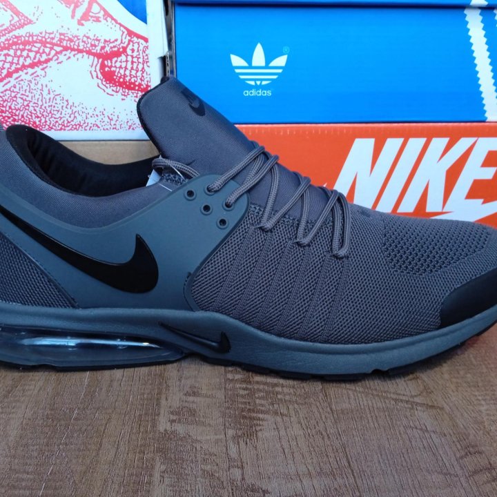 Великаны Nike Presto р.47- 50