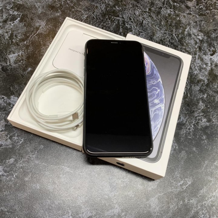 iPhone xr 64