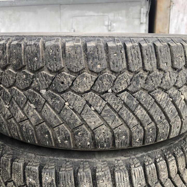 205/55 R16 шины зимние Континенталь 3шт