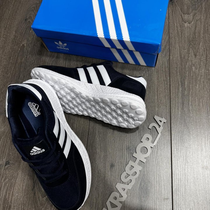 Кроссовки adidas