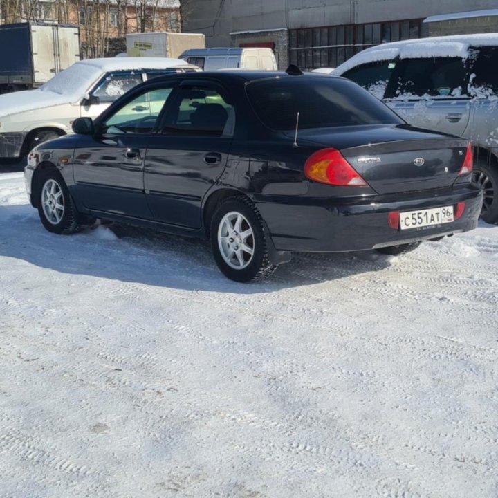 Kia Spectra, 2008