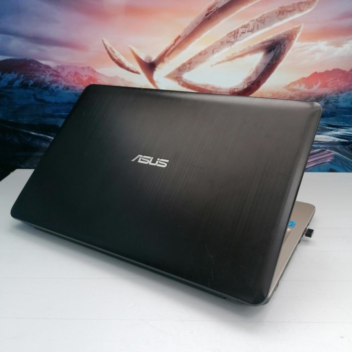 Ноутбук ASUS Intel/GT920MX/4Gb/SSD (959 C)