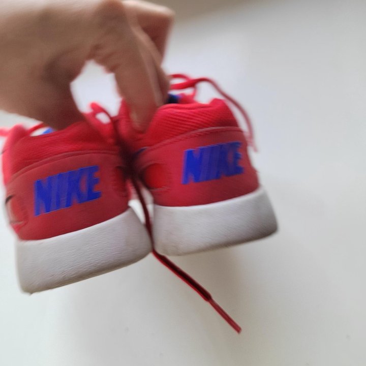 Кросы Nike