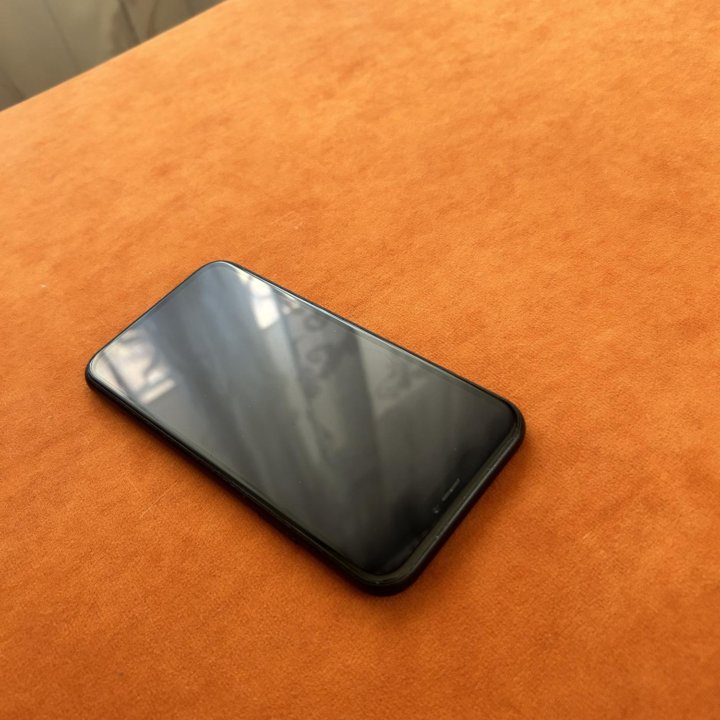 iPhone xr 64 память