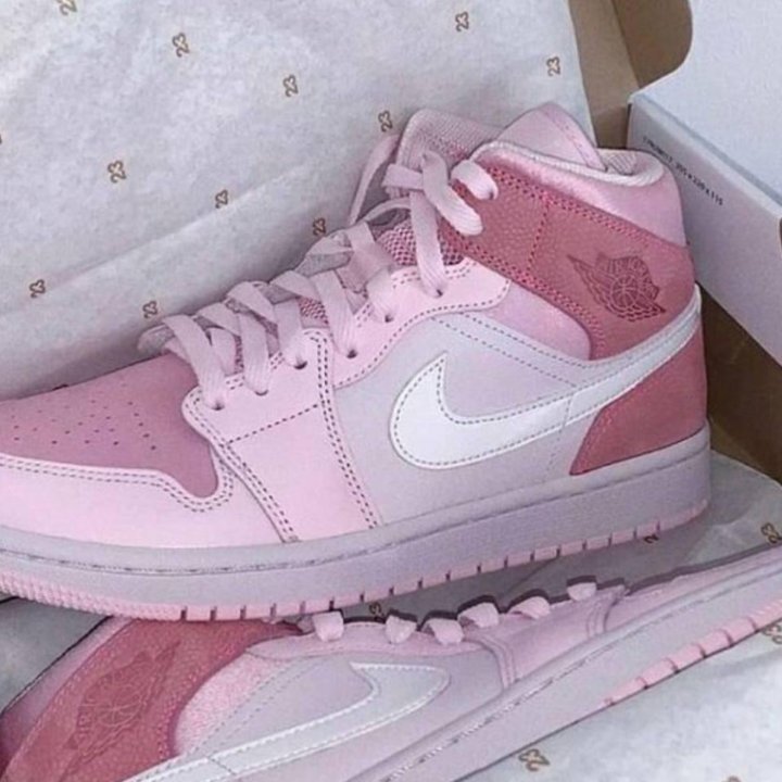 Кроссовки Nike Air Jordan 1 Pink (36-40)