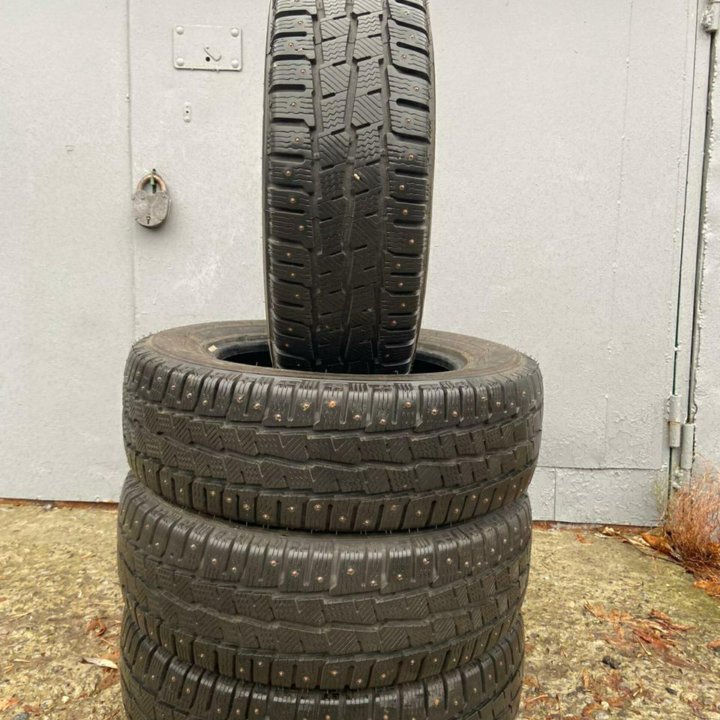 Michelin Agilis X-Ice North 215/65/16C