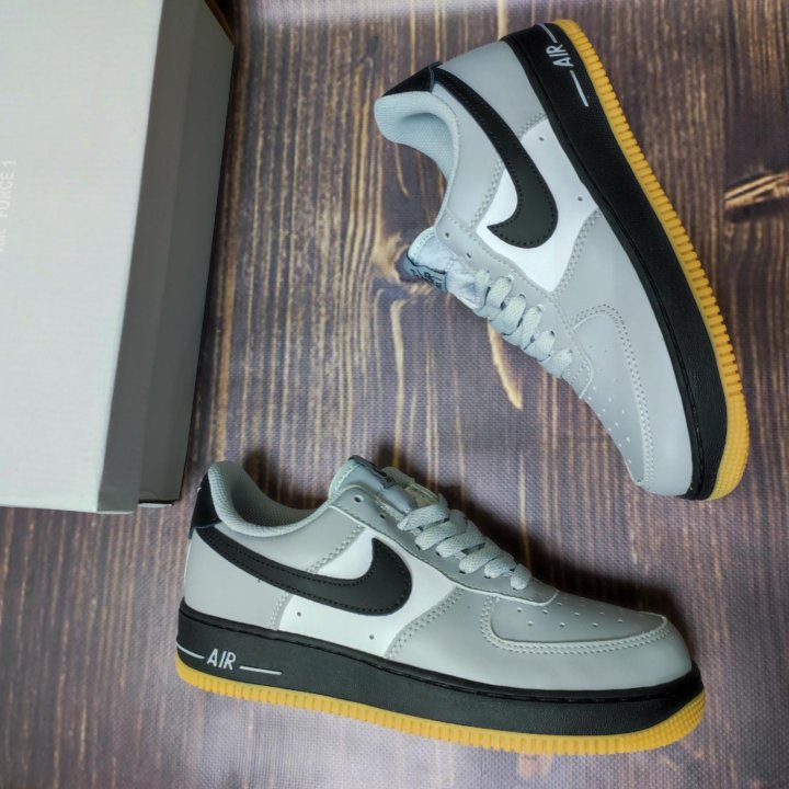 Кроссовки Nike air force 1