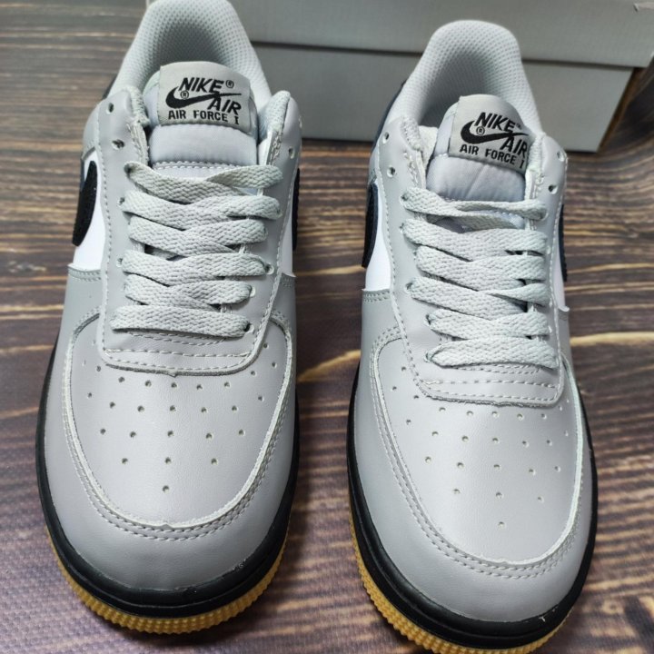 Кроссовки Nike air force 1