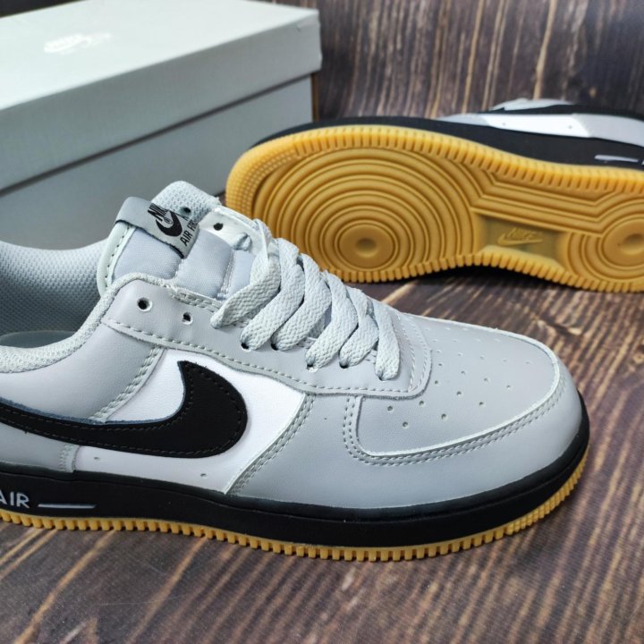 Кроссовки Nike air force 1