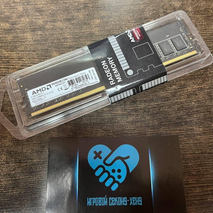 Оперативная памят DDR4 8gb AMD Radeon 2400 Mhz ОЗУ