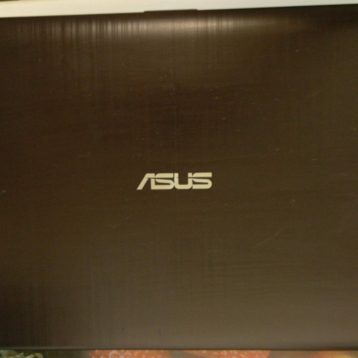 Ноутбук ASUS