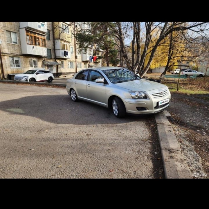 Toyota Avensis, 2008