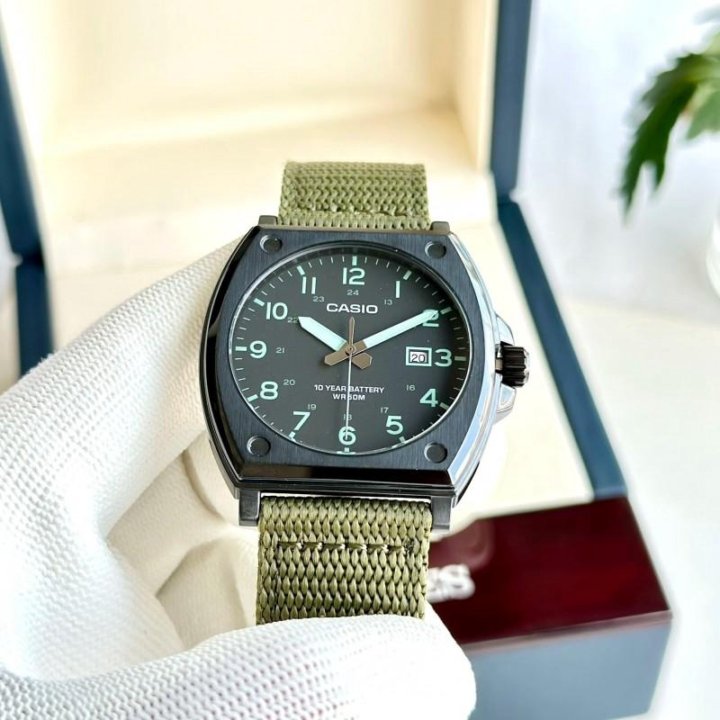 Наручные часы CASIO MTP-E715C-3A 12 990 Р.