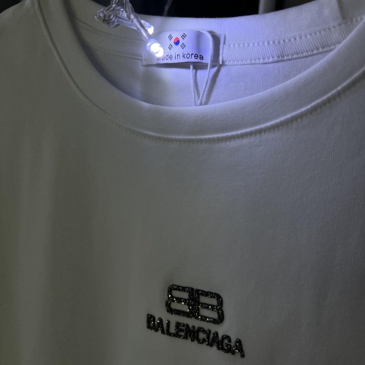 Футболка Balenciaga женская белая(Корея) 